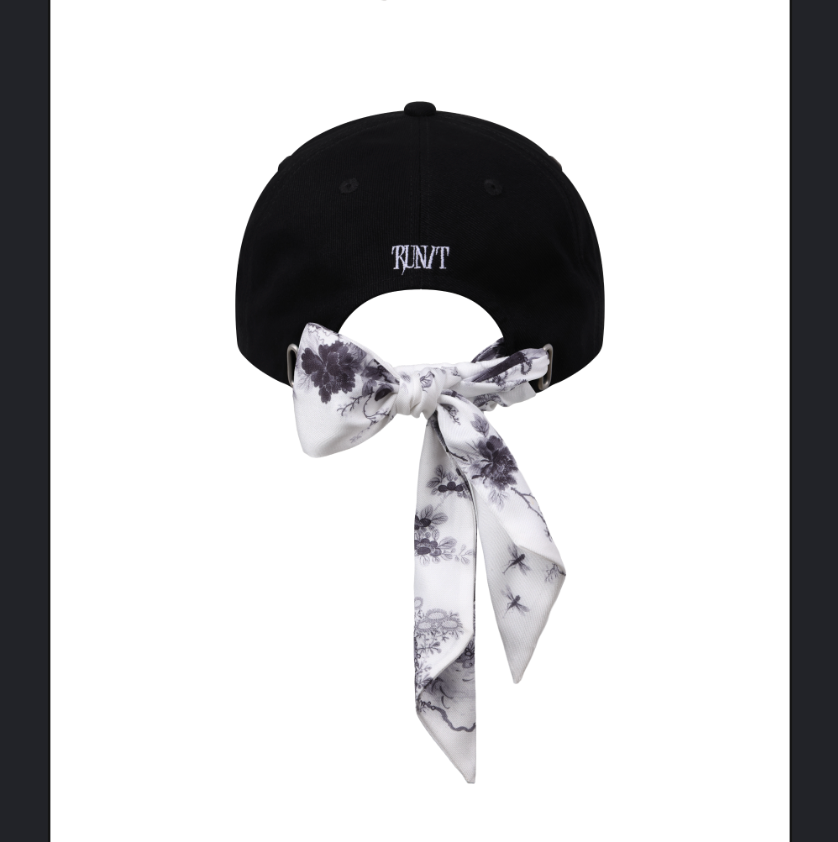 (PRE-ORDER) Stray Kids - [RUN IT] World Tour MD BANDANA BALL CAP