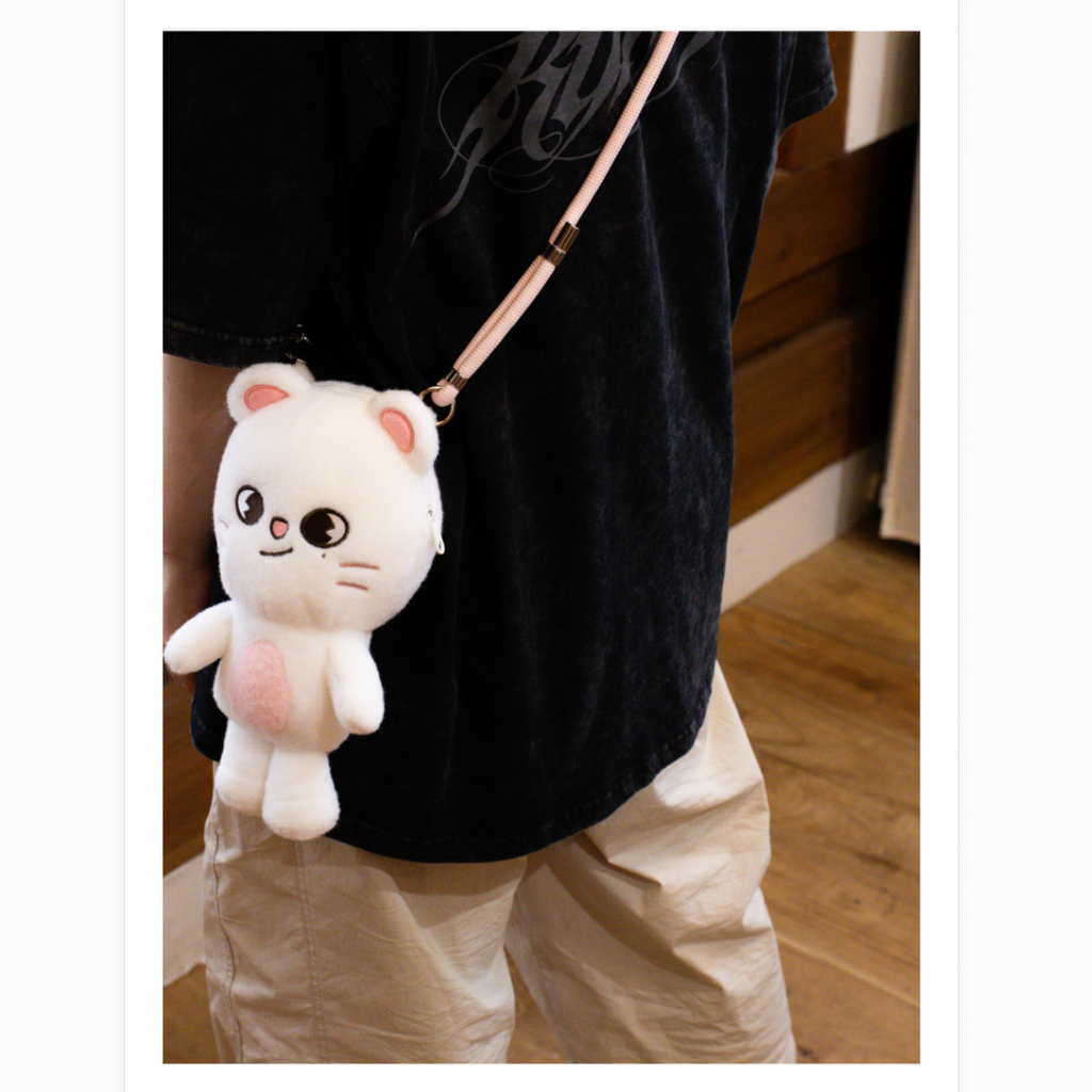 (PRE-ORDER) Stray Kids - [RUN IT] World Tour MD SKZOO PLUSH CROSS BAG